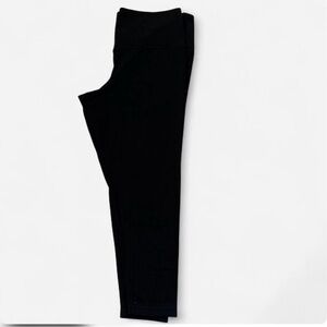Aritzia Black TnAction Active Leggings